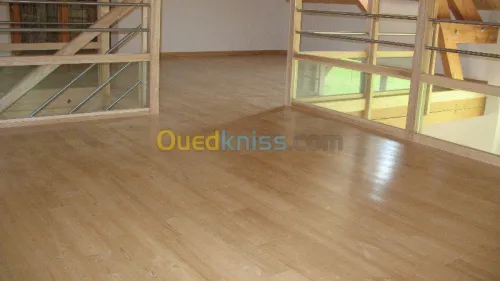 Faux plafond, Parquet revetement mural