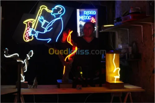 Fabrication d'Enseignes Lumineuses