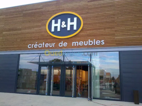 Fabrication d'Enseignes Lumineuses