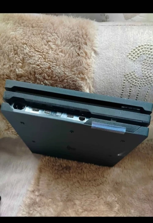 Playstation 4 pro très bon état