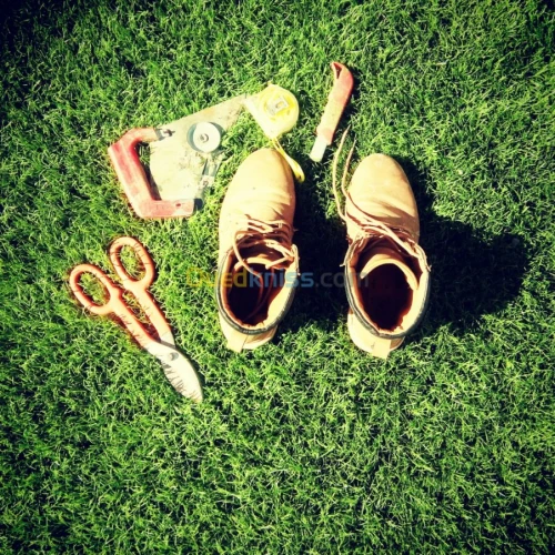 POSE FOURNITURE  gazon synthetique