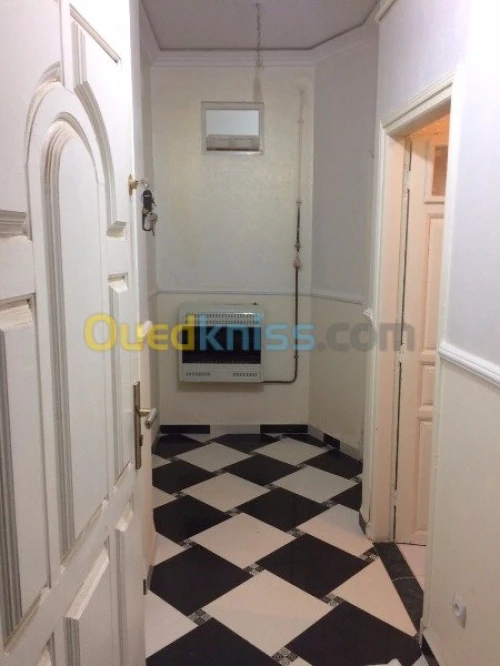 Location Studio Constantine Constantine