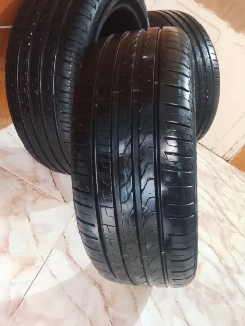 Pneu Pirelli 215/45/18