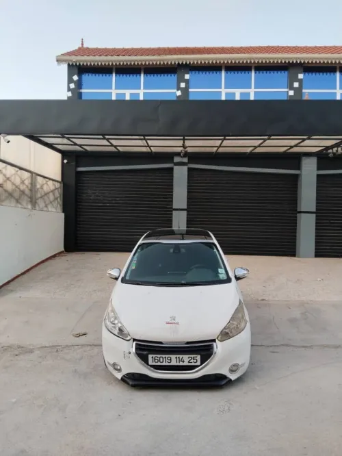 Peugeot 208 2014 Allure