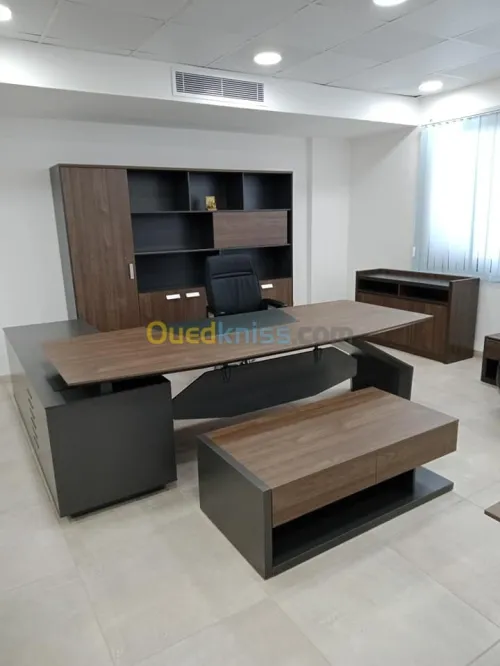 BUREAU DIRECTIONNEL HAUT DE GAMME EN HDF (DS)