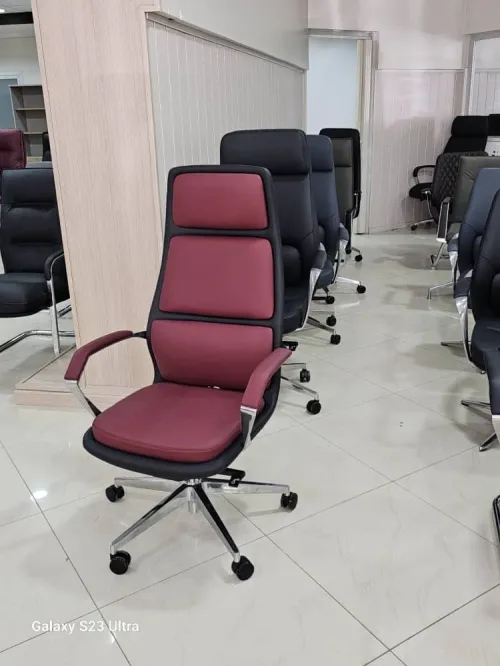 FAUTEUIL (CHAISE DE BUREAU )  EN CUIR et SIMILI CUIR 