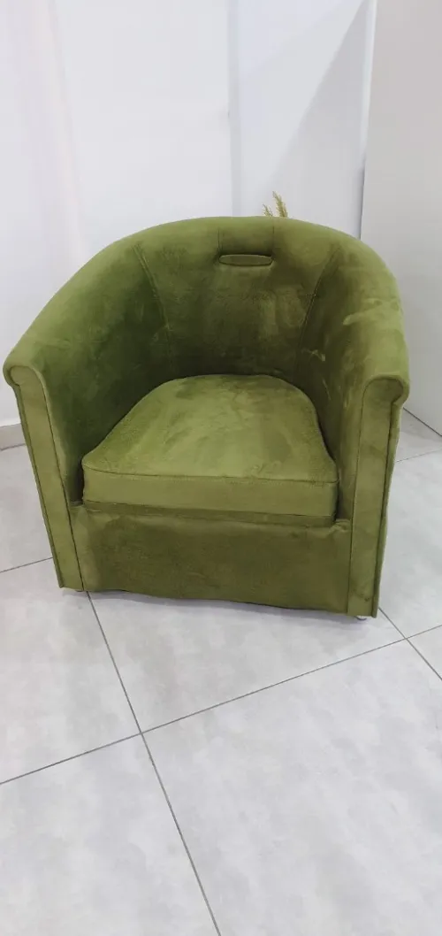 SALON DE RÉCEPTION- CHAUFFEUSE