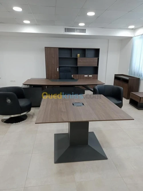 BUREAU DIRECTIONNEL HAUT DE GAMME EN HDF (DS)