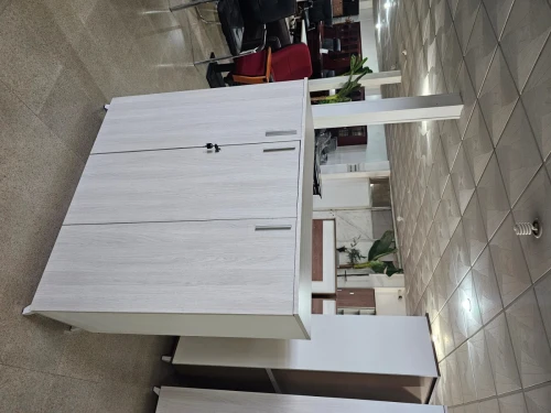 BUREAU OPÉRATEUR GRIS CLAIR