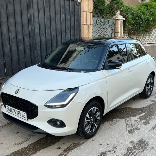 Suzuki Swift 2025 Toit noir