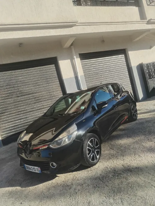Renault Clio 4 2013 Limited toit panoramique