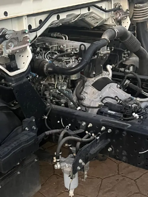 Isuzu NPR 71 2025