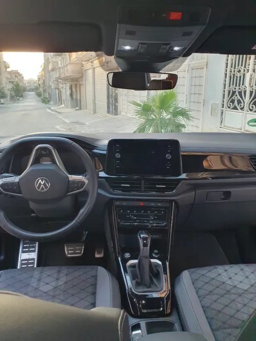 Volkswagen T-Roc 2024 
