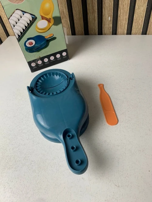 Outil 2 en 1 pour Raviolis Moule et Presse à Pâte