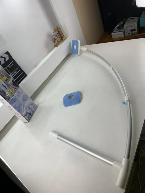 Nettoyeur de vitres avec manche télescopique long