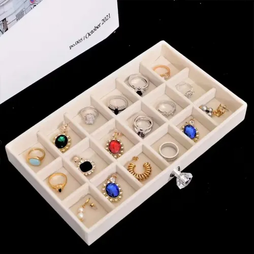 Support de Rangement Bijoux en Acrylique Design Élégant 5 Niveaux