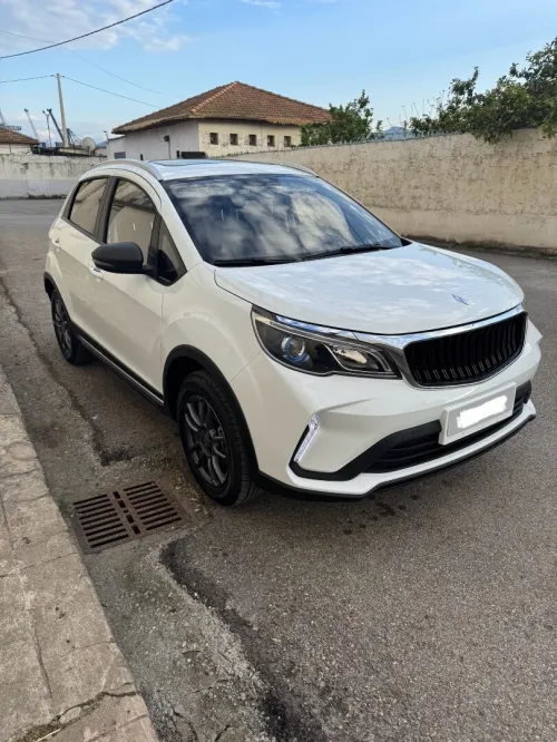 Livan X3 Pro  2026 International Avec toit