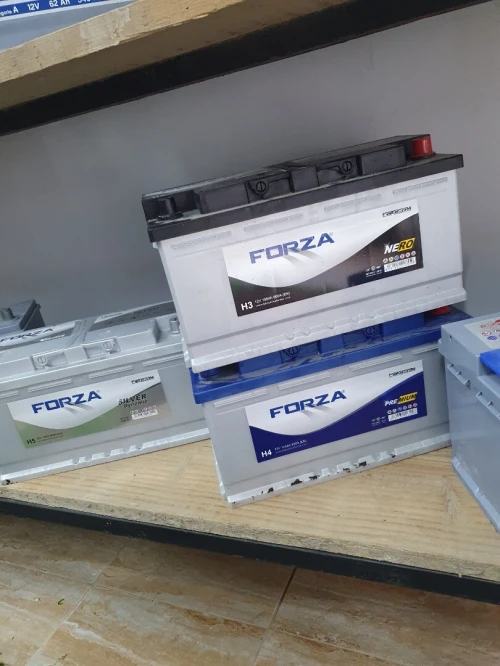 Batteries pour voitures et camions 24/7