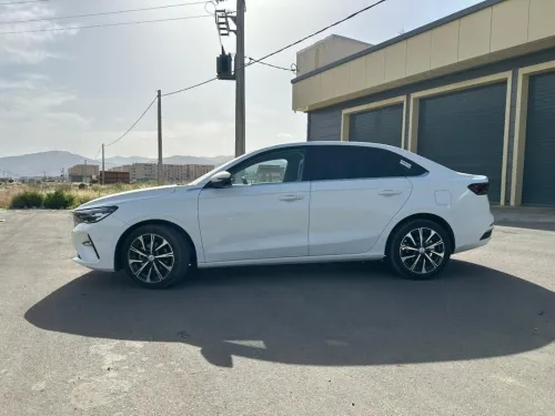 Geely Emgrand 2026 Flagship