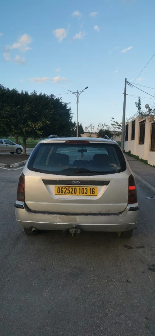 Ford Focus 5 portes 2003 Focus 5 portes