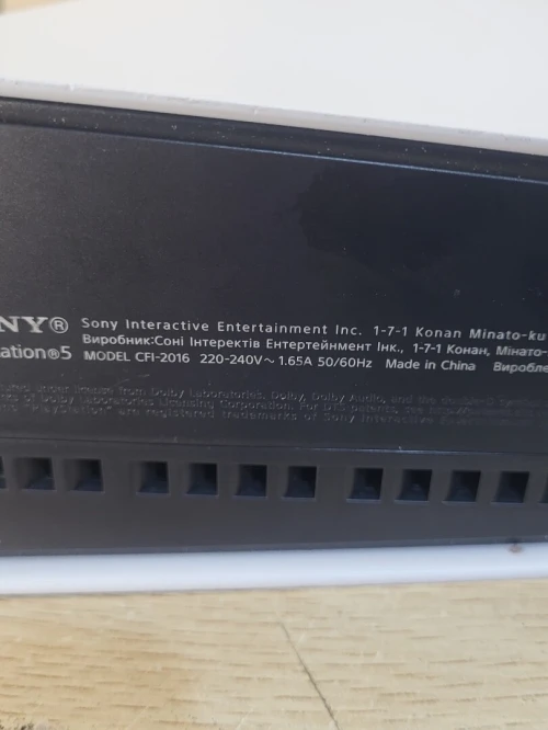 Sony Console PlayStation 5 Slim 1TB + 2 MANETTES - Édition Digital (VERSION SANS DISC DVD) (Modèle Slim) CFI-2016