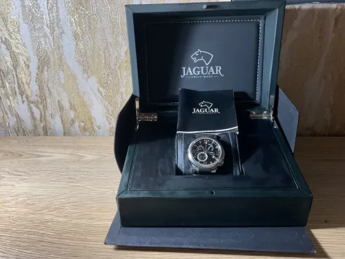 Montre JAGUAR swiss made