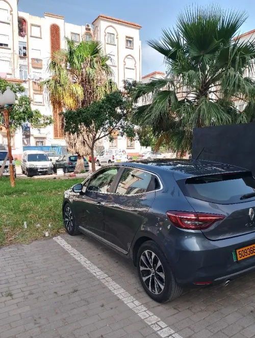 Renault Clio5 2022 انتونس