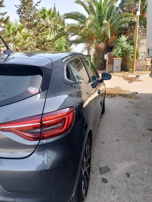 Renault Clio5 2022 انتونس