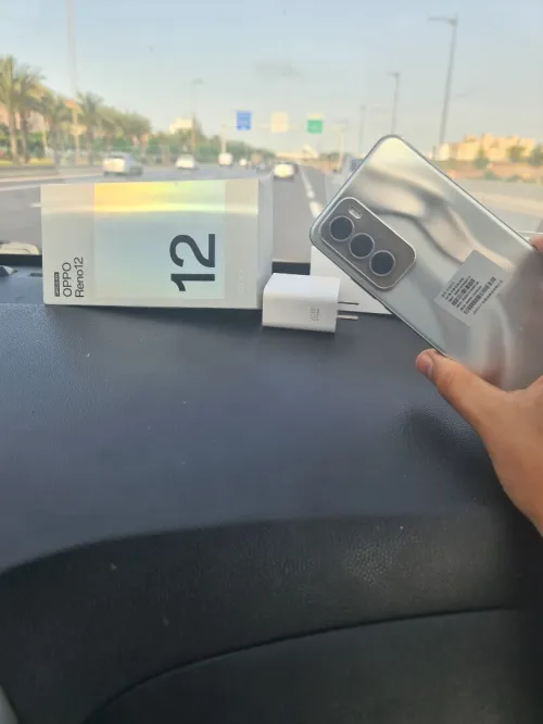 Oppo Reno 12