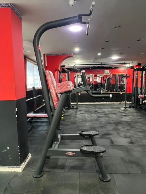Salle de musculation complète matériel professionnel panatta made in italy