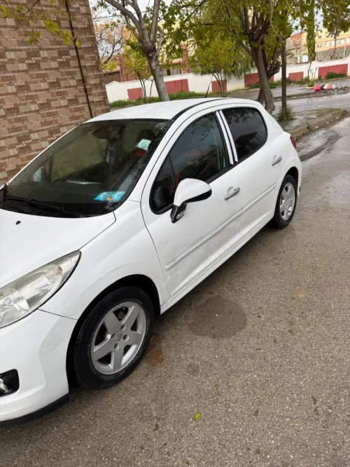 Peugeot 207 2012 