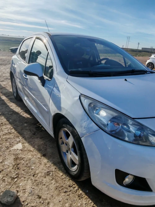 Peugeot 207 2012 