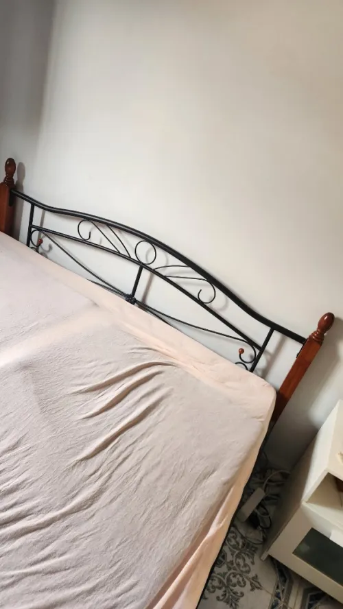 Vend lit en métal 160x190cm + Matelas