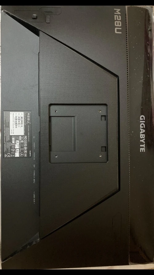 GIGABYTE M28U 4K 144HZ