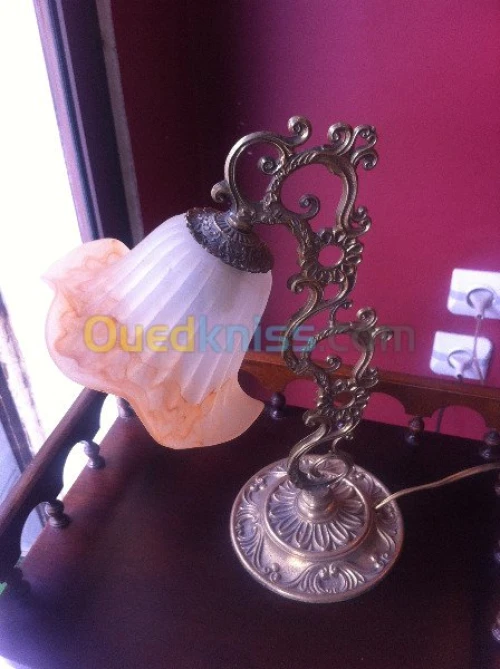 Lampe en bronze avec tulipe