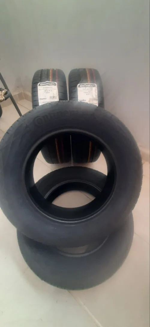 Pneus continental 175 65R14