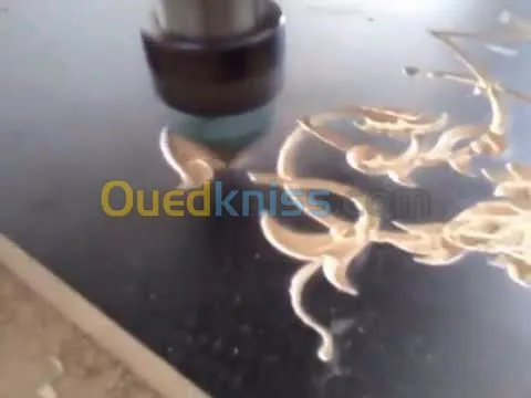 CNC ROUTER