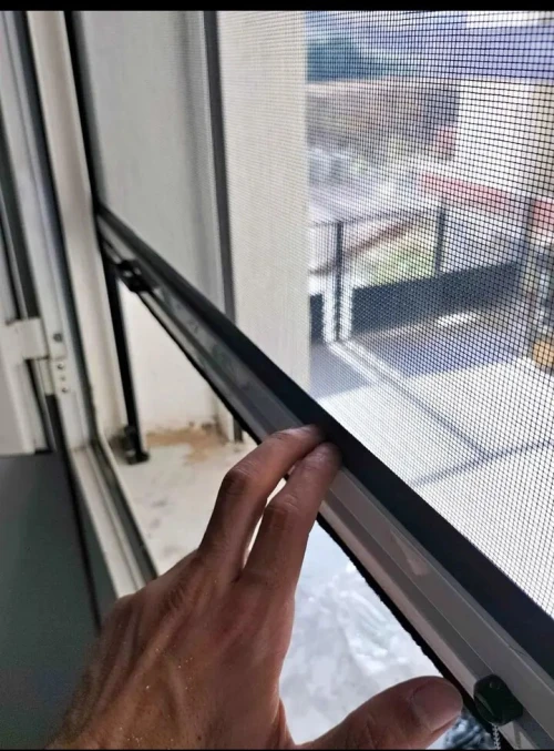 Moustiquaire aluminium