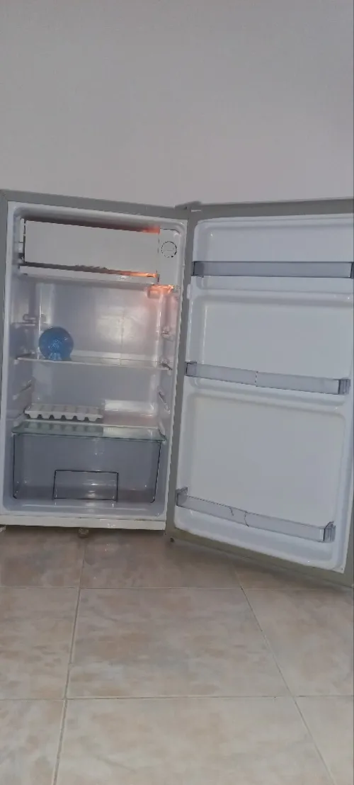 Mini réfrigérateur utilisé