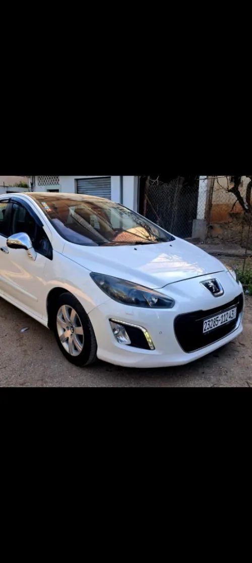 Peugeot 308 2012 Alure+
