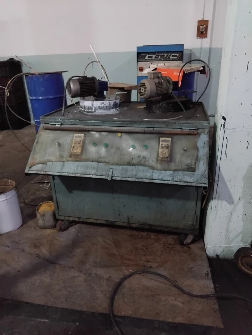 Machine polyurethane 
