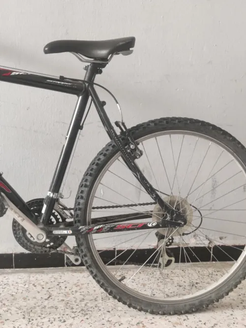 vélo VTT Scrapper 4