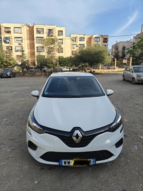 Renault Clio 5 Etech 2022 