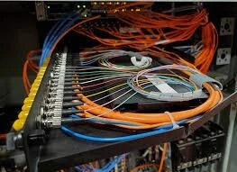 Tirage, fusion et test de fibre optique