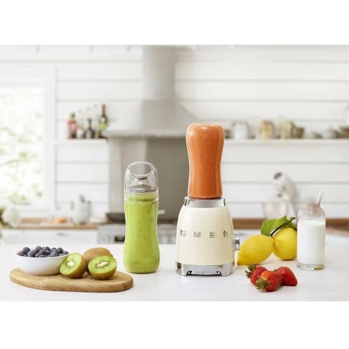 Smeg Mini-Blender Compact, 2 Niveaux De Vitesse, 2 Bouteilles De 600 Ml, 300 W - PBF01CREU