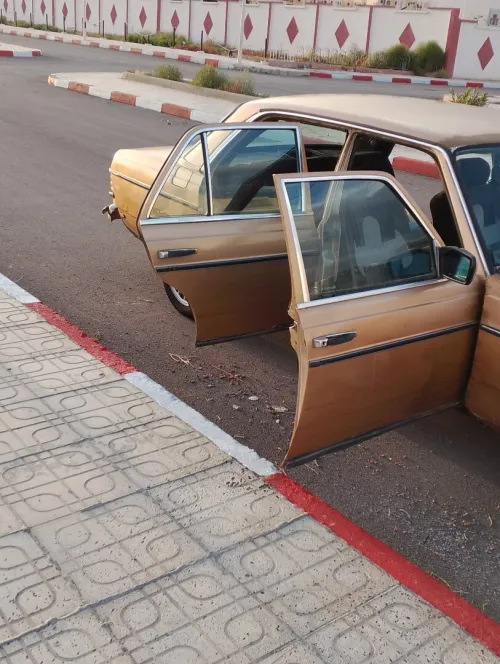 Mercedes D3000 1985 