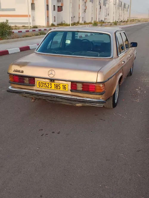 Mercedes D3000 1985 