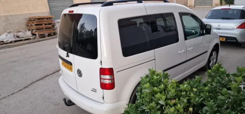 Volkswagen Caddy 2011 Bleumotion