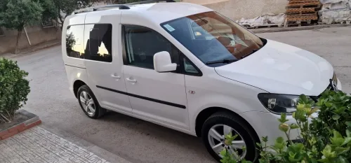 Volkswagen Caddy 2011 Bleumotion