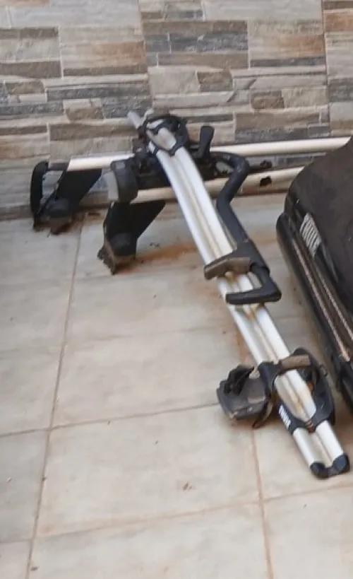 Barre de toit standard avec porte velo 